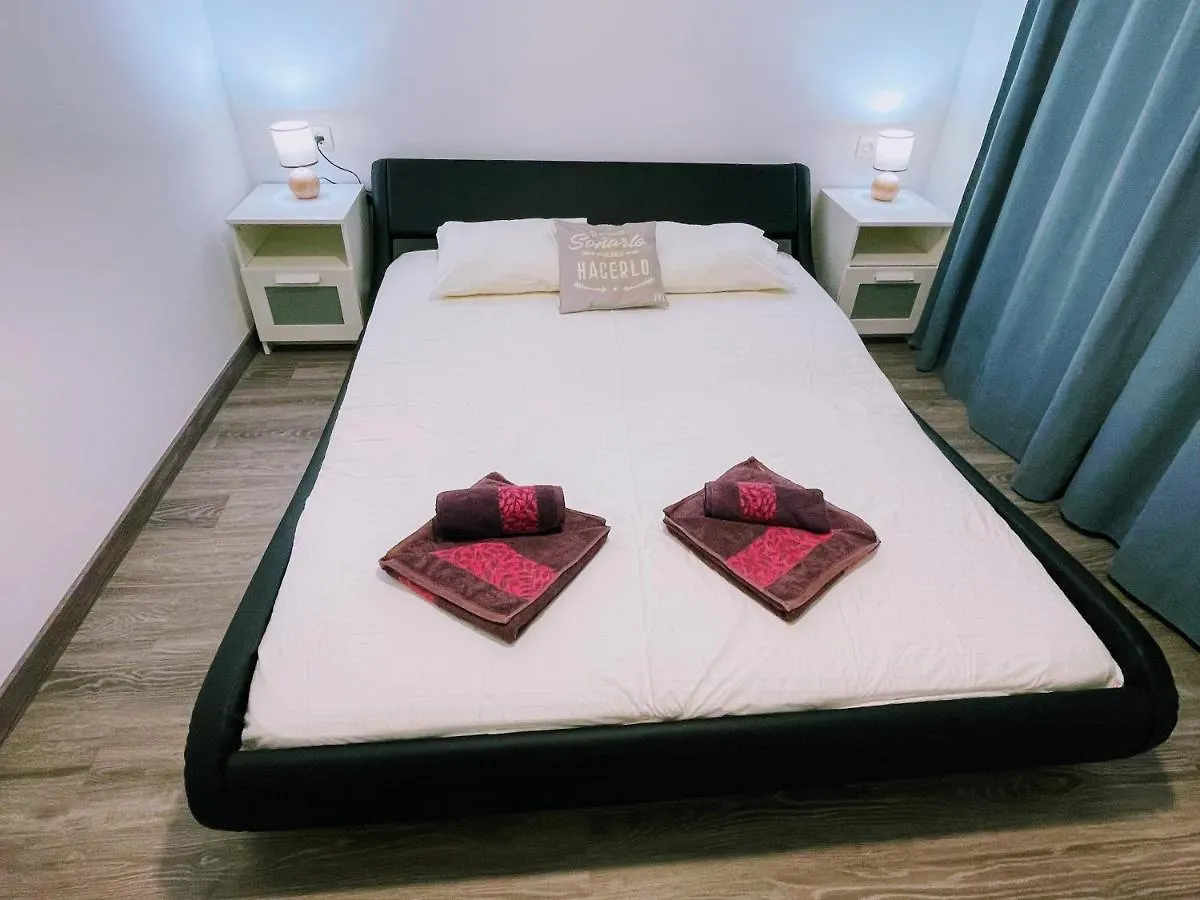 Magnifico Apartamento Barca 4 Sant Adria de Besos Apartment